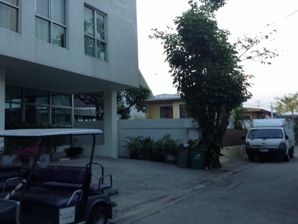 The City At Fifty Bangkok Eksteriør billede
