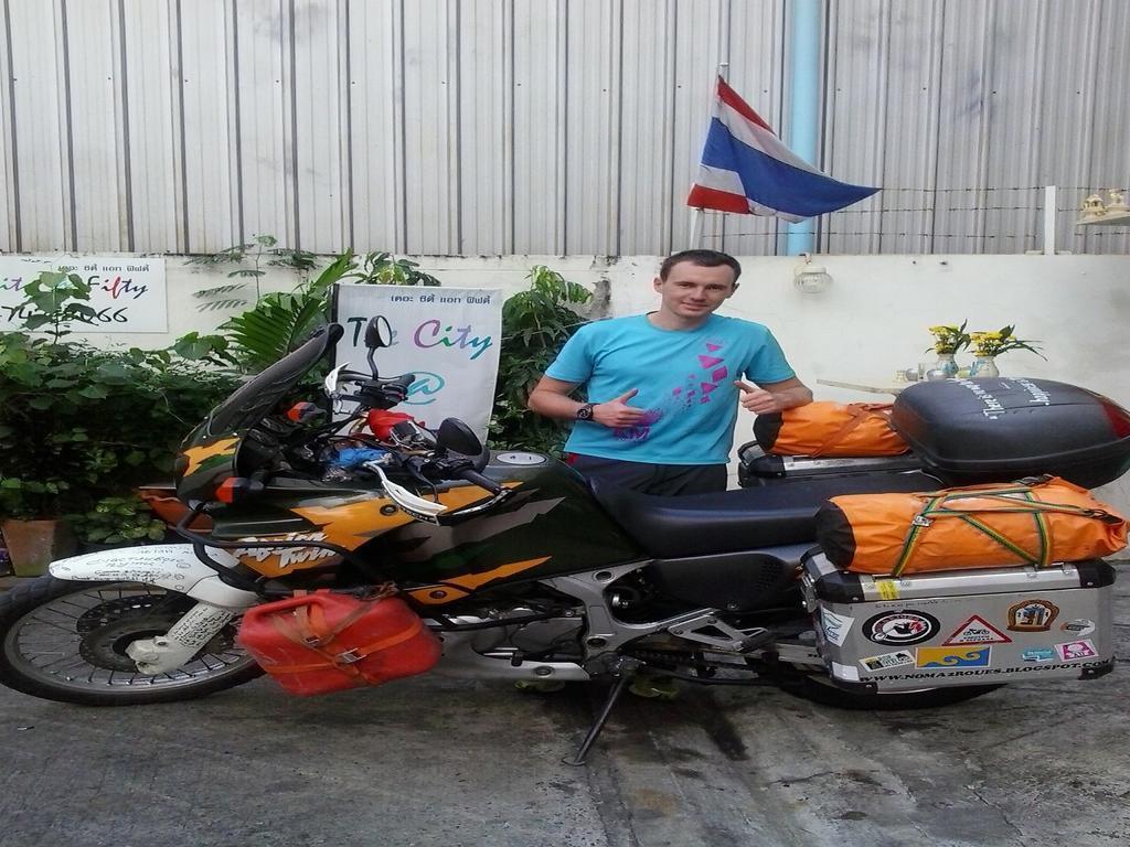 The City At Fifty Bangkok Eksteriør billede